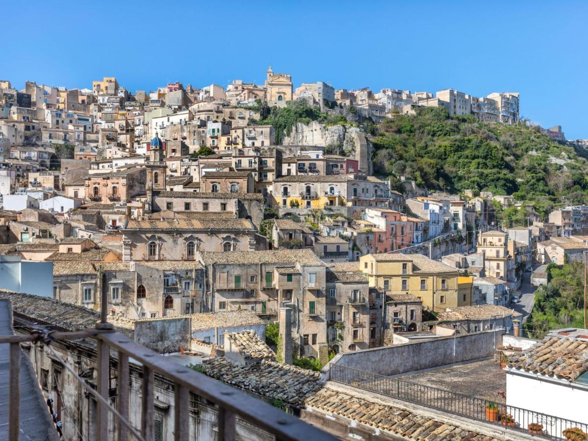 Vintage Holiday Home In Ragusa Ibla With Balcony Екстер'єр фото