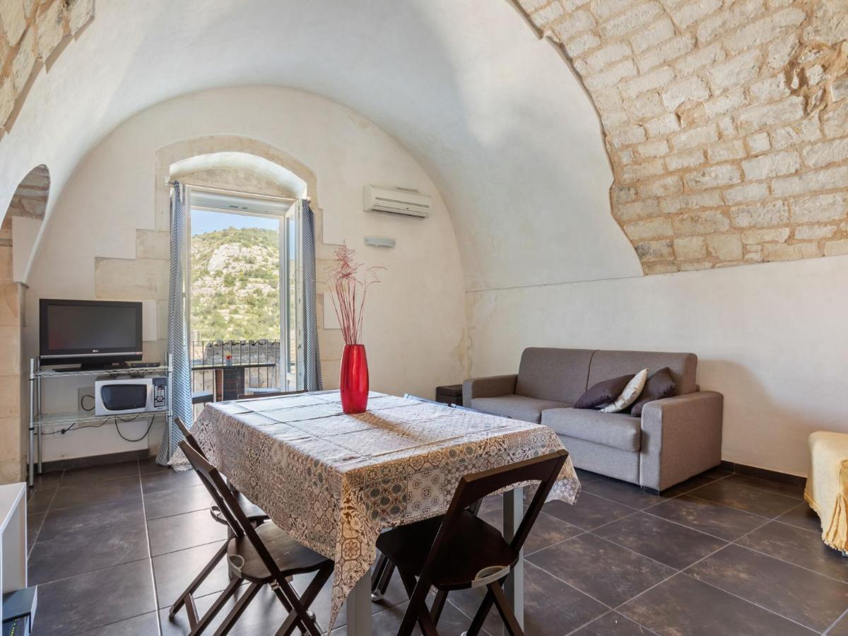 Vintage Holiday Home In Ragusa Ibla With Balcony Екстер'єр фото